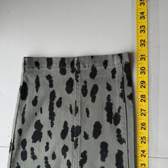Scoop Barrel Jeans Womens 8 High Waisted Wide Leg Baggy Green Leopard Print NWT - Picture 11 of 12